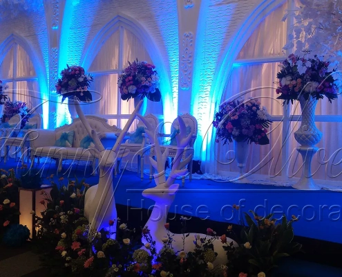 Dekorasi Pernikahan Bergaya Frozen - Featured