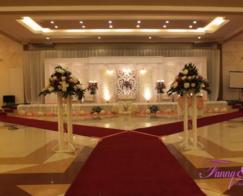 Dekorasi Pernikahan Elegan 2 12