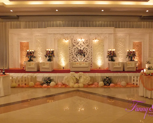 Dekorasi Pernikahan Elegan 2 13