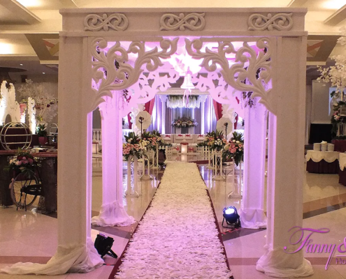 Dekorasi Pernikahan Elegan 3 09