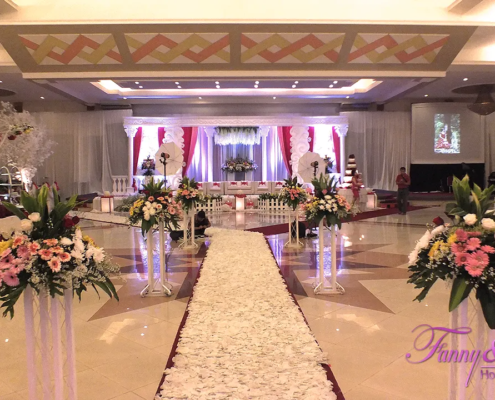 Dekorasi Pernikahan Elegan 3 10