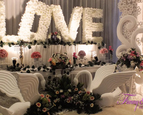 Dekorasi Pernikahan Elegan 4 03