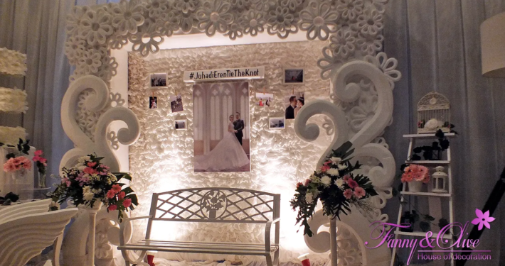 Dekorasi Pernikahan Elegan 4 04