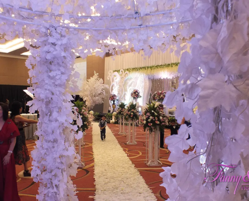 Dekorasi Pernikahan Elegan 4 07