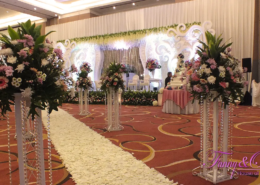 Dekorasi Pernikahan Elegan 4 08