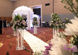 Dekorasi Pernikahan Elegan 4 10