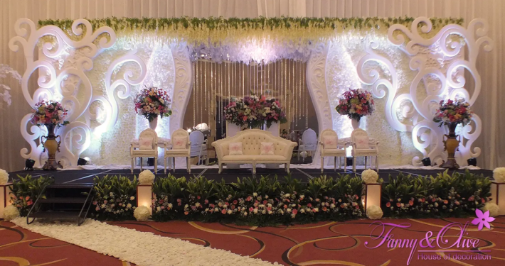 Dekorasi Pernikahan Elegan 4 15