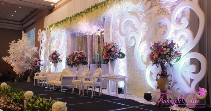 Dekorasi Pernikahan Elegan 4 17