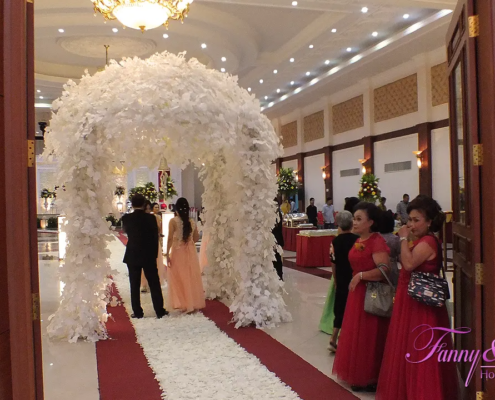 Dekorasi Pernikahan Elegan 5 04