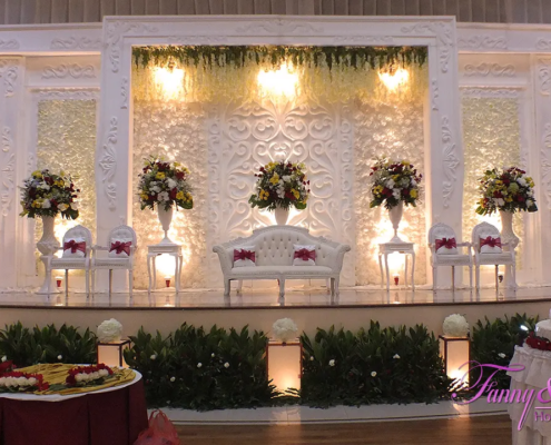 Dekorasi Pernikahan Elegan 5 11