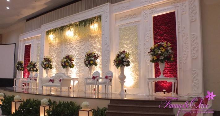 Dekorasi Pernikahan Elegan 5 13