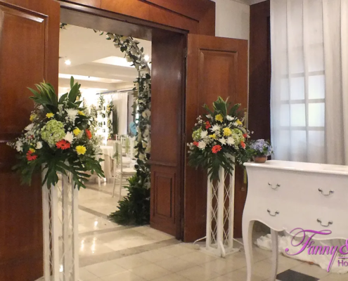 Dekorasi Pernikahan Simpel 03