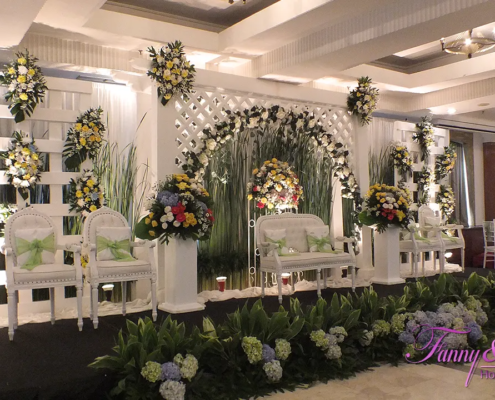 Dekorasi Pernikahan Simpel 11