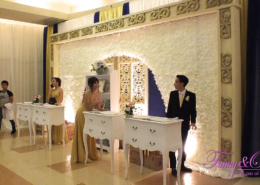 Dekorasi Tema Emas 03