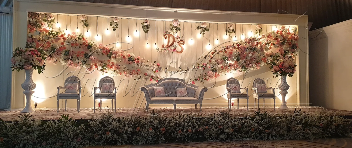 Fanny & Olive House of Decorations - Slider #1